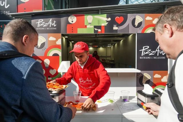 Primo Maggio, Meloni in visita da PizzAut a Monza