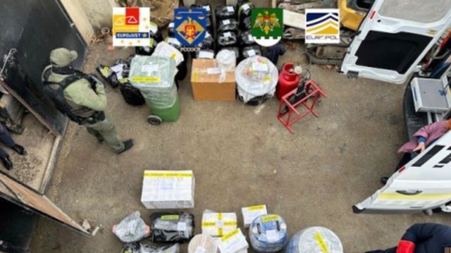 Doi moldoveni, trimiși în judecată în dosarul celor 40 de kilograme de amfetamină