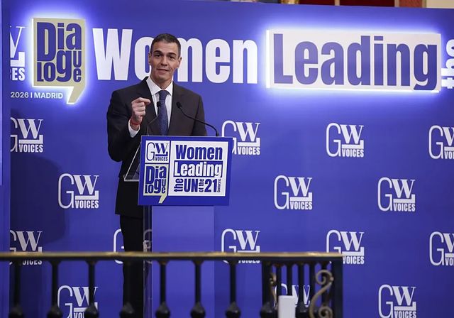 Sánchez entra al trapo a Elon Musk por un mensaje en X contra la regularización de inmigrantes