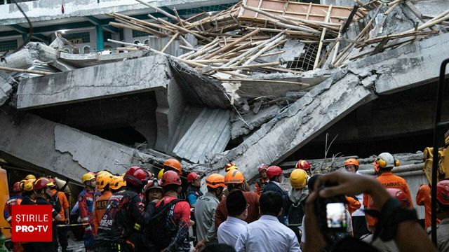 Cel puțin 91 de elevi au rămas prinși sub dărâmături, la două zile după ce o clădire a unei școli s-a prăbușit, în Indonezia
