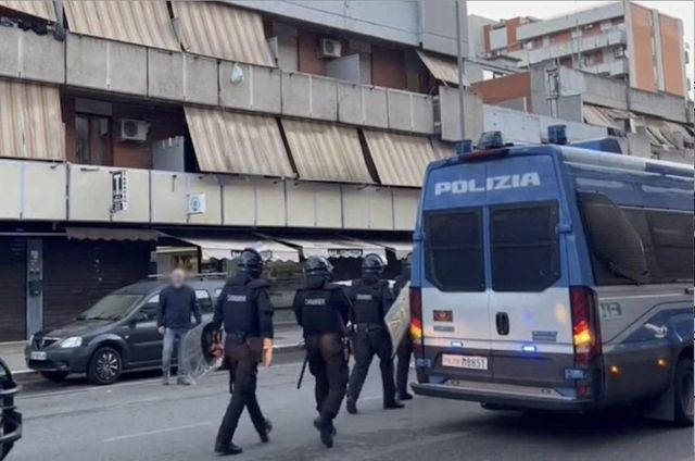 Roma, sgomberato l’hotel occupato da latinos nel quartiere Romanina