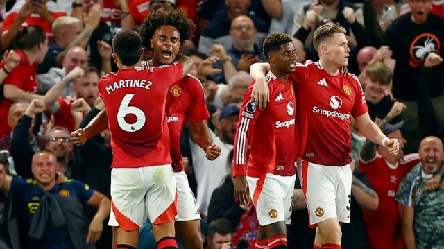 Střídající Zirkzee rozhodl o výhře Manchesteru United nad Fulhamem