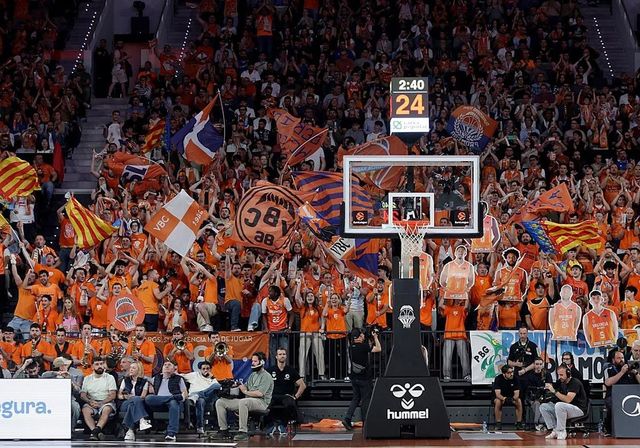 La Euroliga sanciona con 10.000 euros al dueño del Panathinaikos y con 5.000 al Valencia Basket