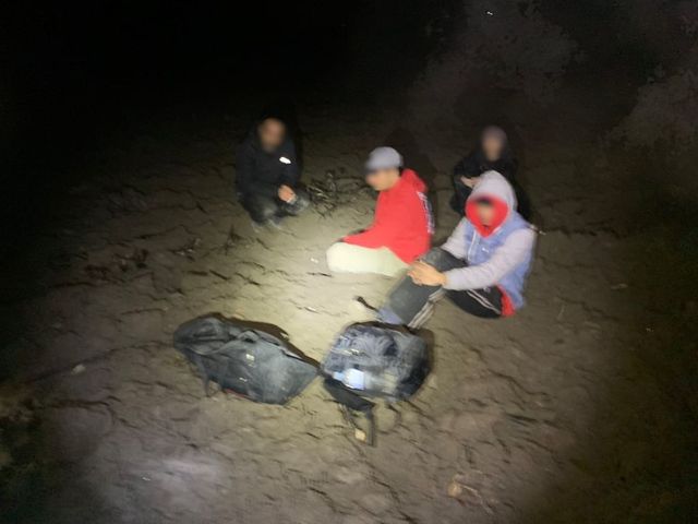 Doi bărbați – arestați în Lopatnic, raionul Edineț, pentru organizarea migrației ilegale spre UE a persoanelor