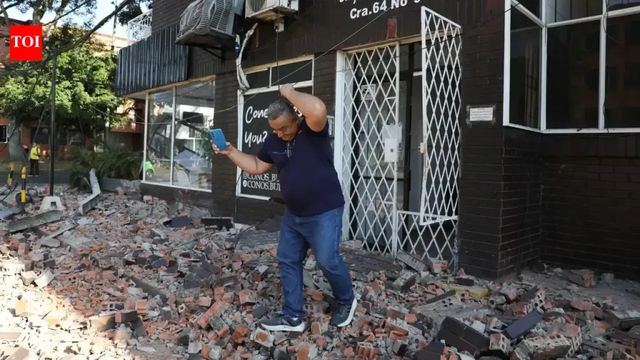 7.4-magnitude earthquake shakes Colombia and Ecuador, prompting people to evacuate buildings