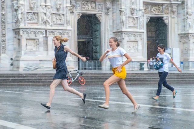 Meteo, è svolta termica: da oggi temporali e brusco calo delle temperature al Nord
