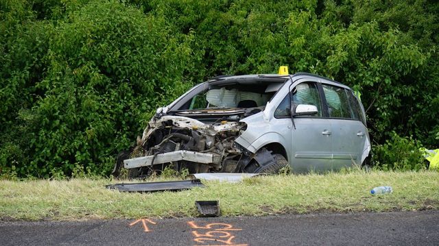 Ketten meghaltak és többen megsérültek a Nyírmihálydinál történt balesetben
