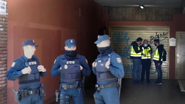 17 detenidos tres meses y medio después de una batalla campal entre radicales del Espanyol y el Oviedo