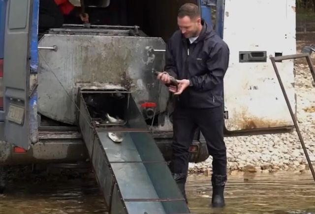 2,5 tone de pește au fost eliberate în râul Prut, în cadrul unei acțiuni de repopulare a fondului piscicol