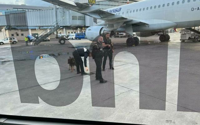 Alertă cu bombă la bordul unui avion care urma să decoleze de pe Aeroportul Otopeni