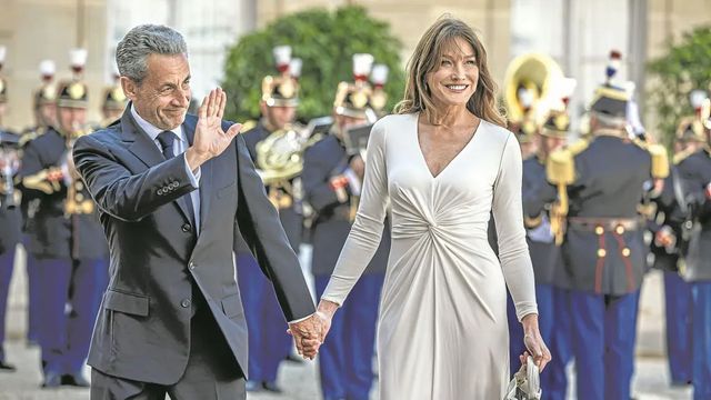 La alargada sombra de Nicolas Sarkozy