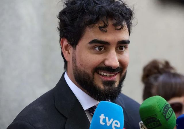 La Policía asegura que Alvise recibió los 100.000 euros para su campaña europea