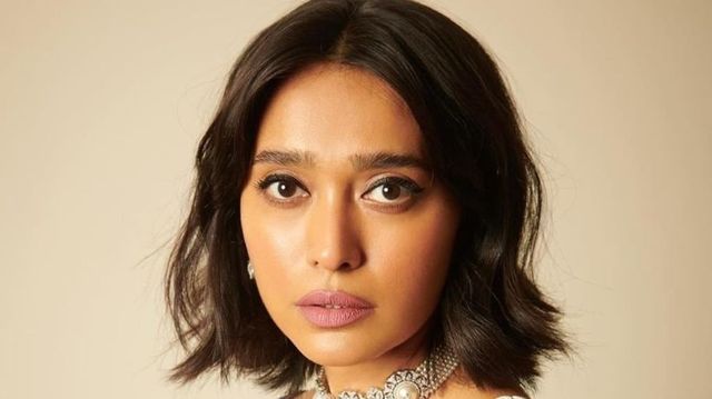 Sayani Gupta reveals an actor lingered on a kiss even after cut, 'It's indecent behaviour'