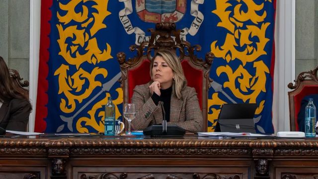 El Pleno de Cartagena aprueba una moción contra los tránsfugas sin la presencia de los exconcejales de Vox