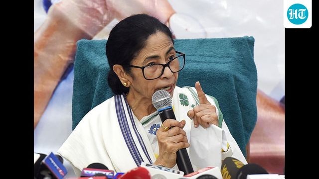 Mamata Banerjee moves Supreme Court against freeze on TMC symbol