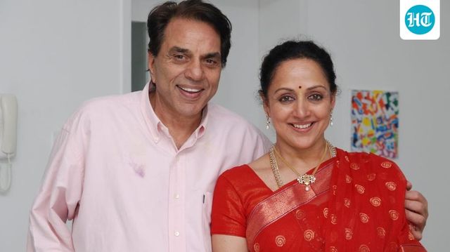 Dharmendra Prayer Meet: Hema Malini breaks down while giving speech about her late husband, ‘Maine kabhi nahi…’- Watch viral video