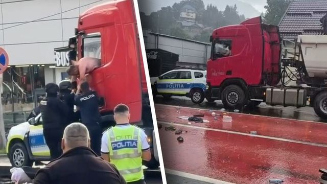 Un autotren a lovit o autospecială a Poliției. Șoferul s-a baricadat în cabină și a refuzat să coboare
