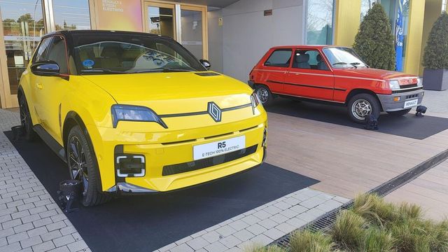 Renault 5: cinco décadas de historia para revalidar el título de Coche del Año en España