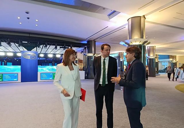 Andueza confía en lograr la oficialidad del euskera en el Parlamento Europeo