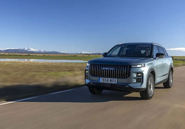 Omoda y Jaecoo producirán en España, en la antigua planta de Nissan «lo antes posible»