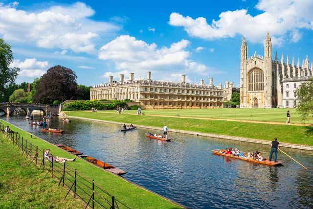 Ligia Deca anunță că limba română se va preda în Universitatea Cambridge din Marea Britanie