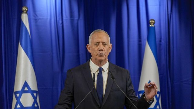 Israel centrist minister Gantz quits Netanyahu government