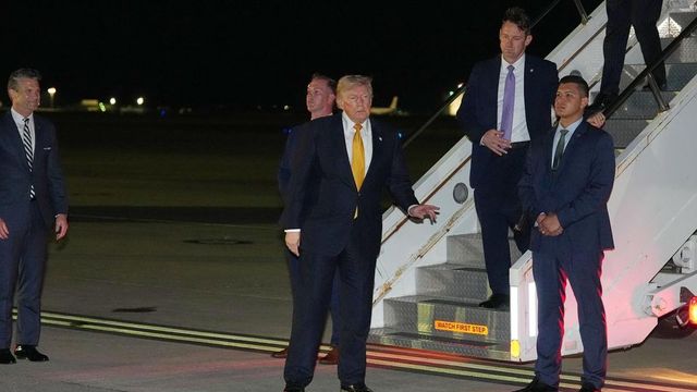 Trump secretly switched planes after Iran threat on Turkiye-Britain journey