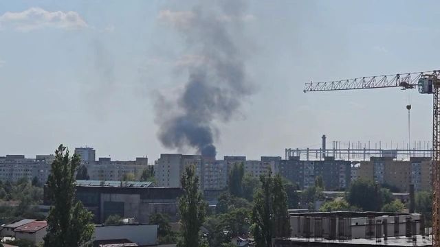 Incendiu major pe Bulevardul Basarabia din București. Autoritățile au emis mesaj RO-Alert