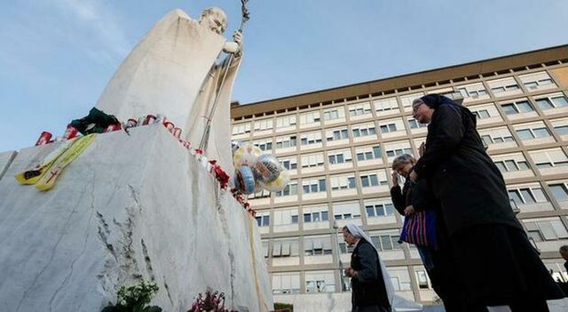 Il Papa, un mondo dove per avversari c'è solo odio non ha futuro