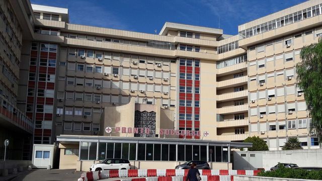 Gallipoli, 17enne colpito con tirapugni in testa davanti a discoteca