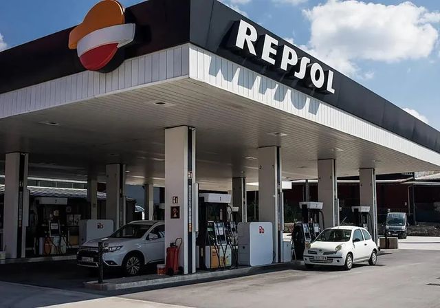 Repsol eleva sus ganancias un 154% a marzo por la revalorización del petróleo