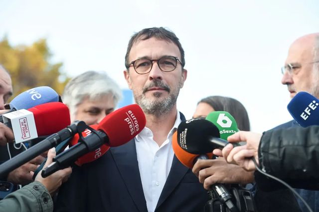 Junts teme un adelanto electoral porque Sánchez e Illa «son dos políticos desesperados»