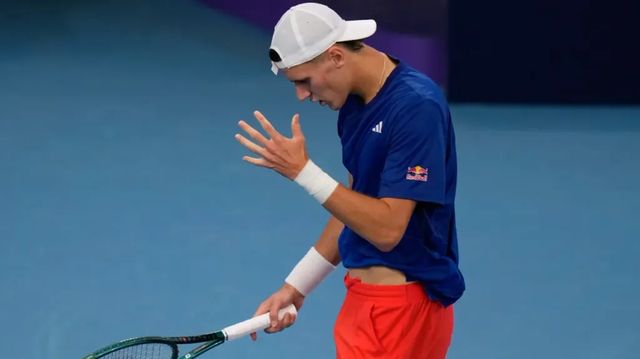 Menšík v United Cupu nestačil na Bergse, Krejčíková zkusí čtvrtfinále zachránit