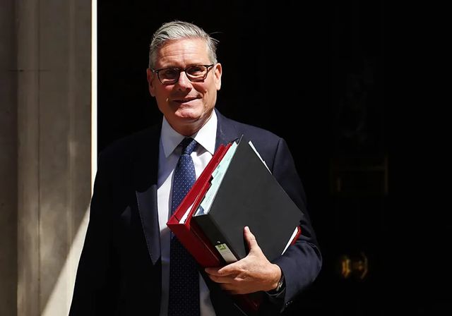 Starmer presenta el plan para adaptar al ejército británico a la guerra inteligente del siglo XXI