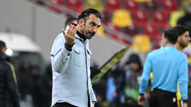 Întrebat pe cine a numit „papagali”, Charalambous a răspuns iritat