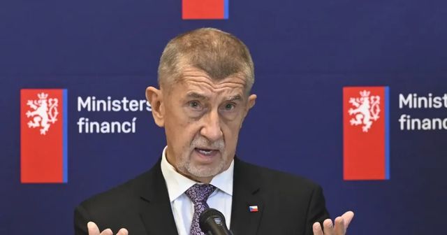 Pavel se zúčastní schůze vlády kvůli účasti na akcích mezinárodních organizací