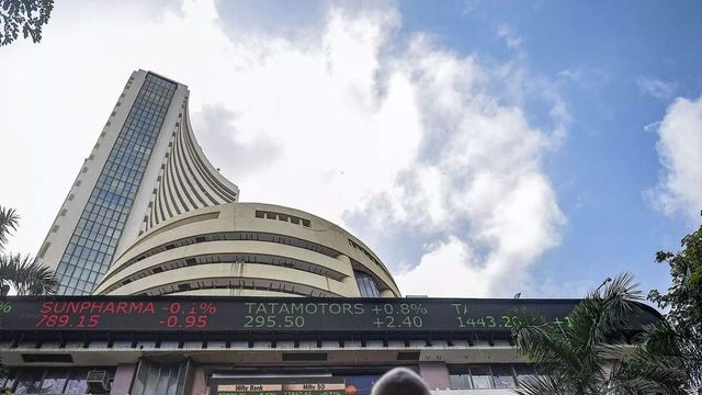 Budget 2024 Stock market Live: Sensex, Nifty may open higher on positive global cues