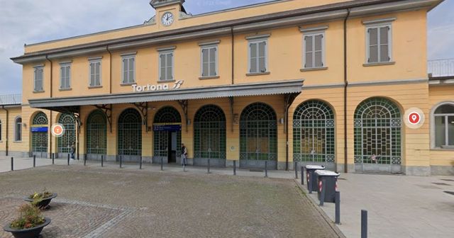 Rissa in stazione ad Alessandria, giovane muore accoltellato