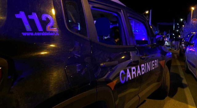 Bergamo, aggredisce la compagna e la lascia in strada incosciente: arrestato per maltrattamenti e violenza sessuale