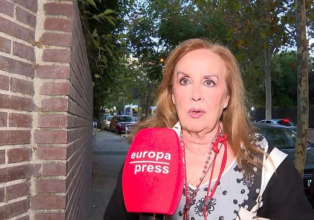 Fedra Lorente relata su difícil momento: «Estamos muy mal de dinero»