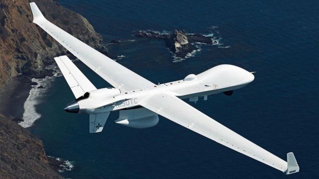 Un avion de luptă al Rusiei a lovit o dronă americană deasupra Mării Negre