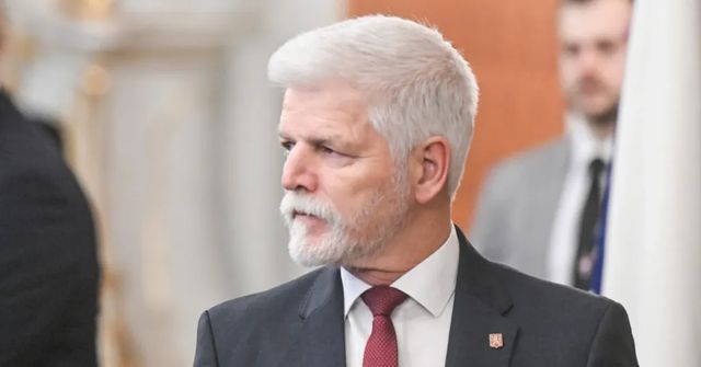 Bylo by správné převzít díl zodpovědnosti, reaguje Pavel na půjčku Ukrajině