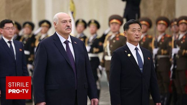 Kim Jong Un l-a primit pe Aleksandr Lukașenko cu fanfară și cai albi la Phenian