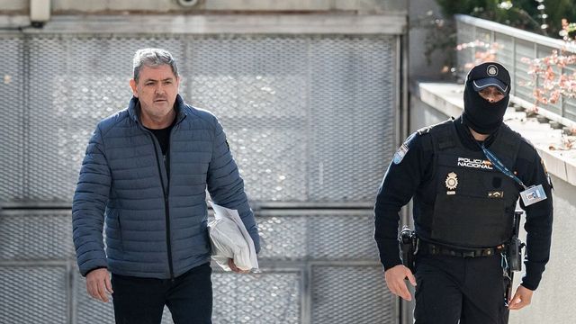 El administrador de Servinabar, Antxon Alonso, se niega a contestar al Parlamento de Navarra