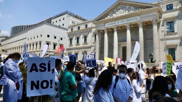 Médicos de todo el Estado se movilizan contra el borrador del Estatuto Marco