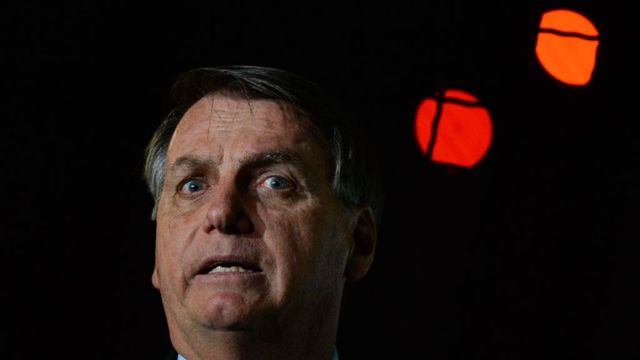 Болсонаро отново е подложен на операция