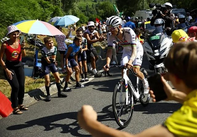 El calor, la principal amenaza para los ciclistas en el Tour de Francia