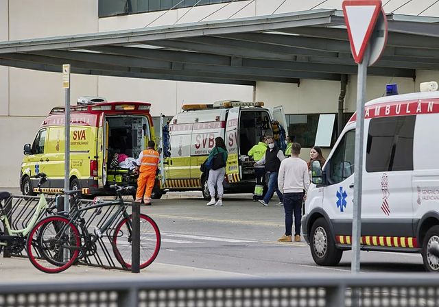 Muere tras 3 días en la UCI una mujer agredida por su pareja en Catarroja