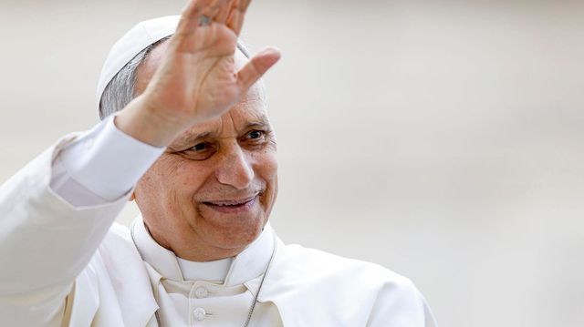 Rendkívüli bejelentés: Leó pápa a Vatikánba hívatta a bíborosokat