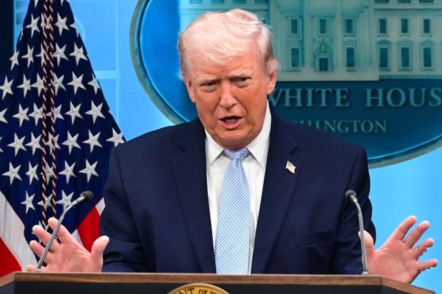 Donald Trump bejelentette, hogy még három hétig tart az Izrael és Libanon közötti tűzszünet